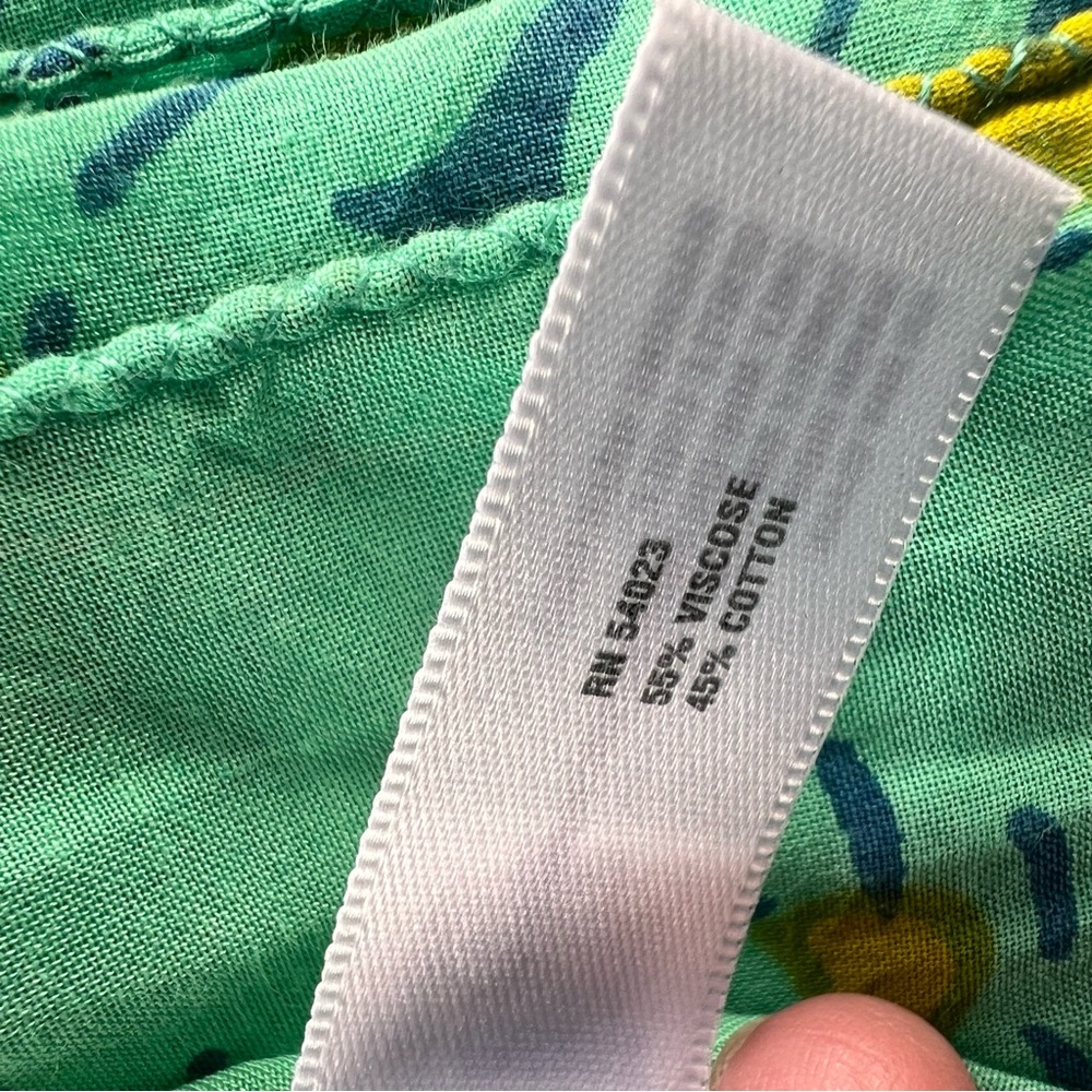 GAP Green and Yellow Leaf Pattern Scarf - Picture 8 of 10